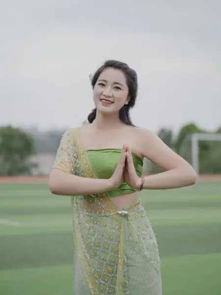 六一傣族泼水节主题